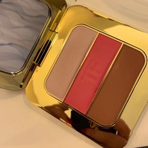 Tom Ford Soleil contouring compact